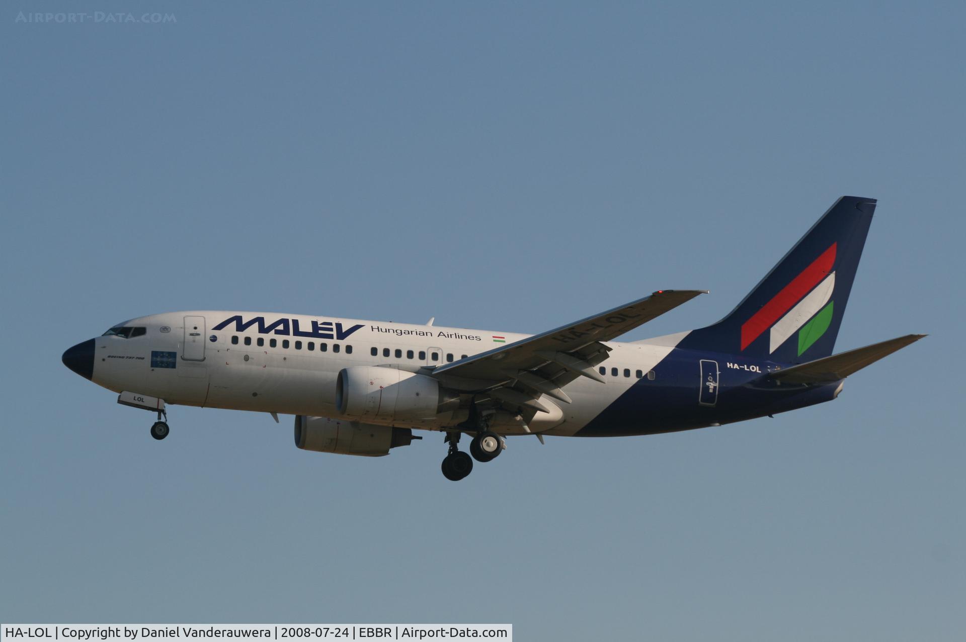 HA-LOL, 2004 Boeing 737-7Q8 C/N 29352, arrival of flight MA600 to rwy 25L