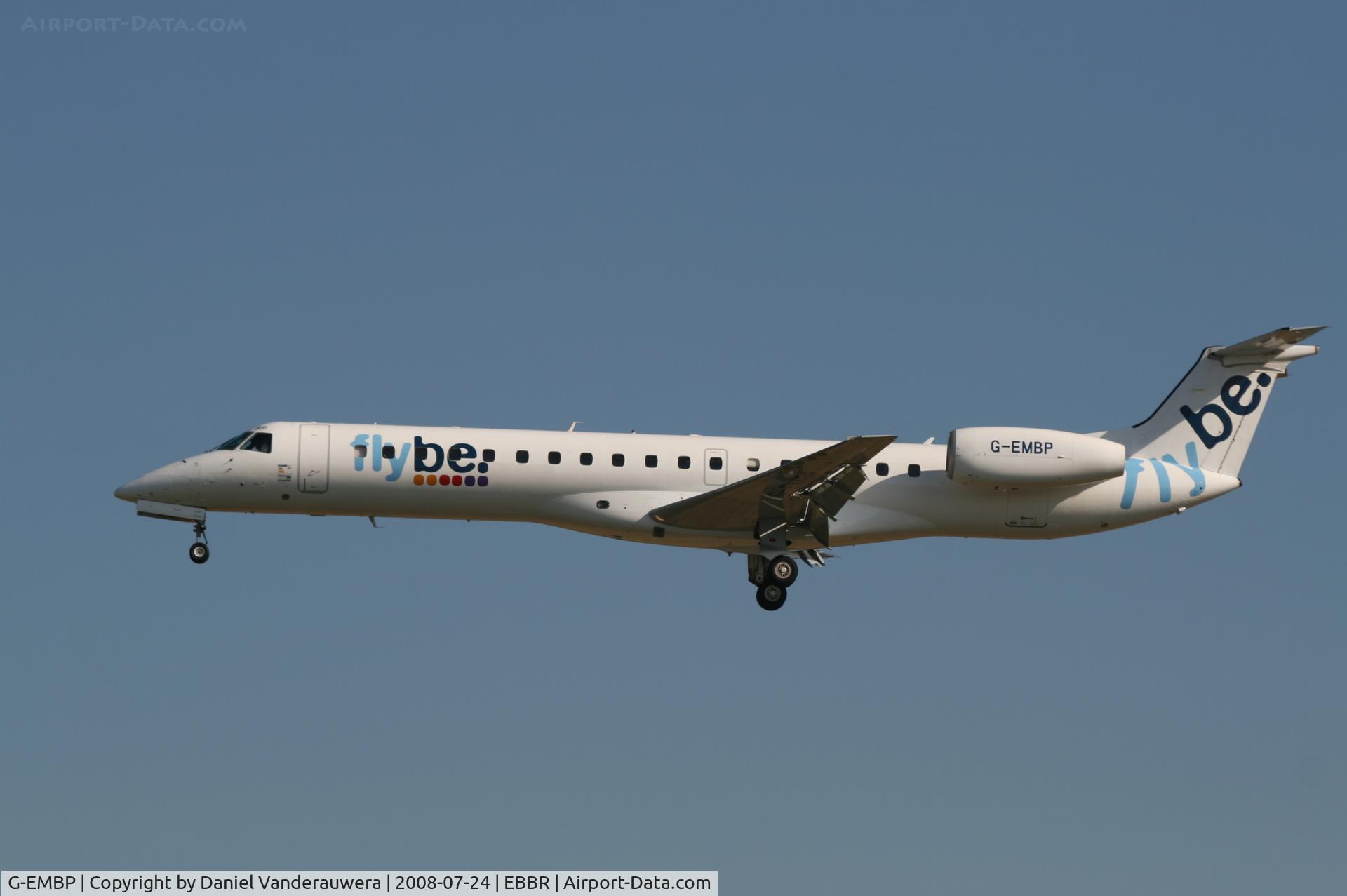 G-EMBP, 2000 Embraer EMB-145EU (ERJ-145EU) C/N 145300, arrival of flight BE1841 to rwy 25L
