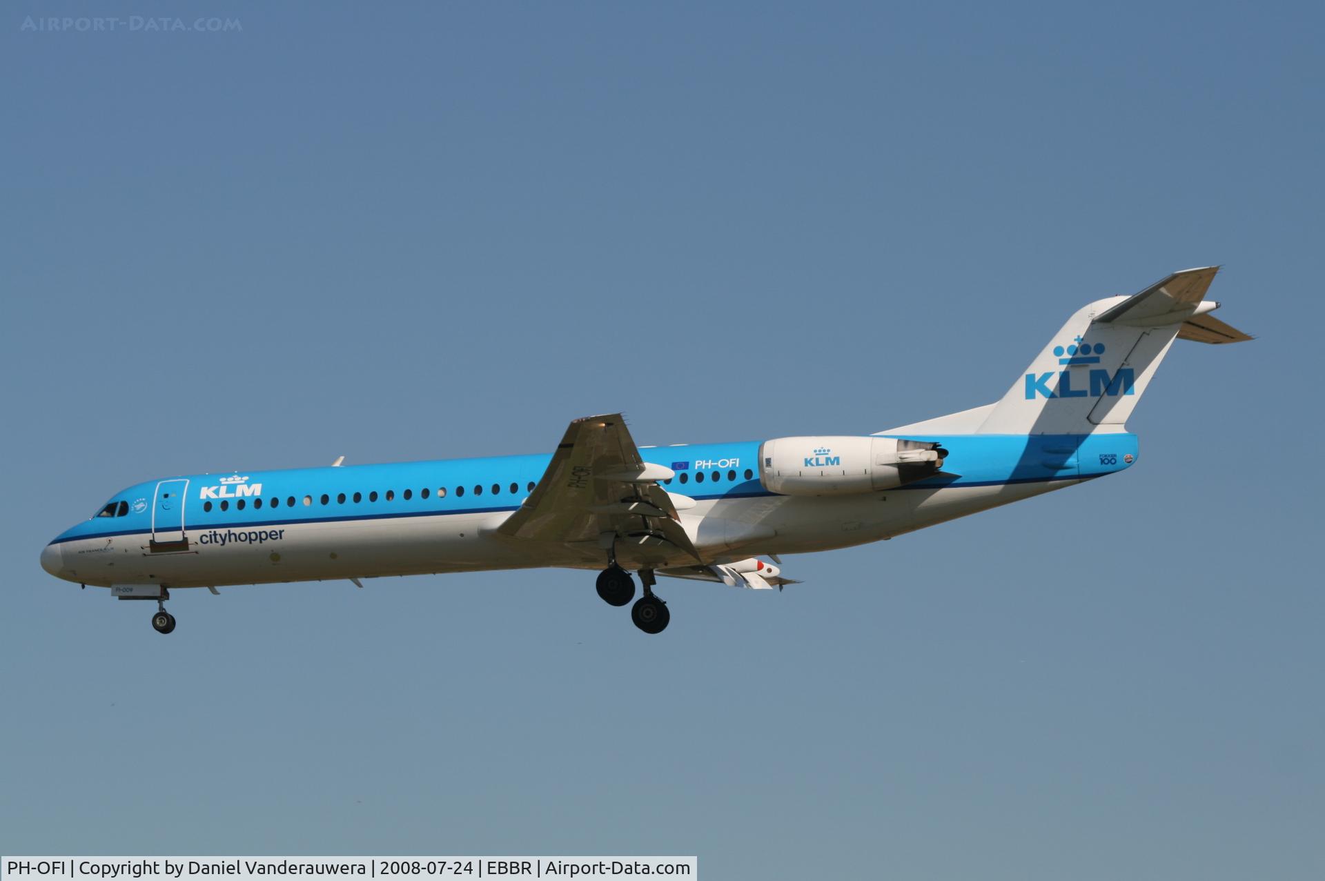 PH-OFI, 1989 Fokker 100 (F-28-0100) C/N 11279, arrival of flight KL1723 to rwy 25L