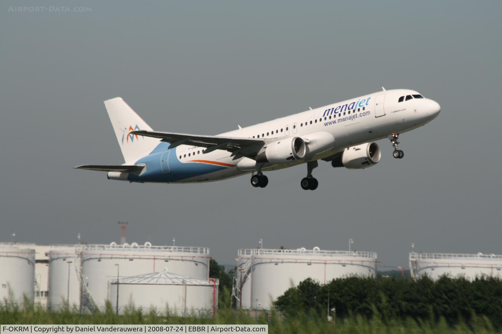 F-OKRM, 1996 Airbus A320-211 C/N 615, taking off from rwy 07R
