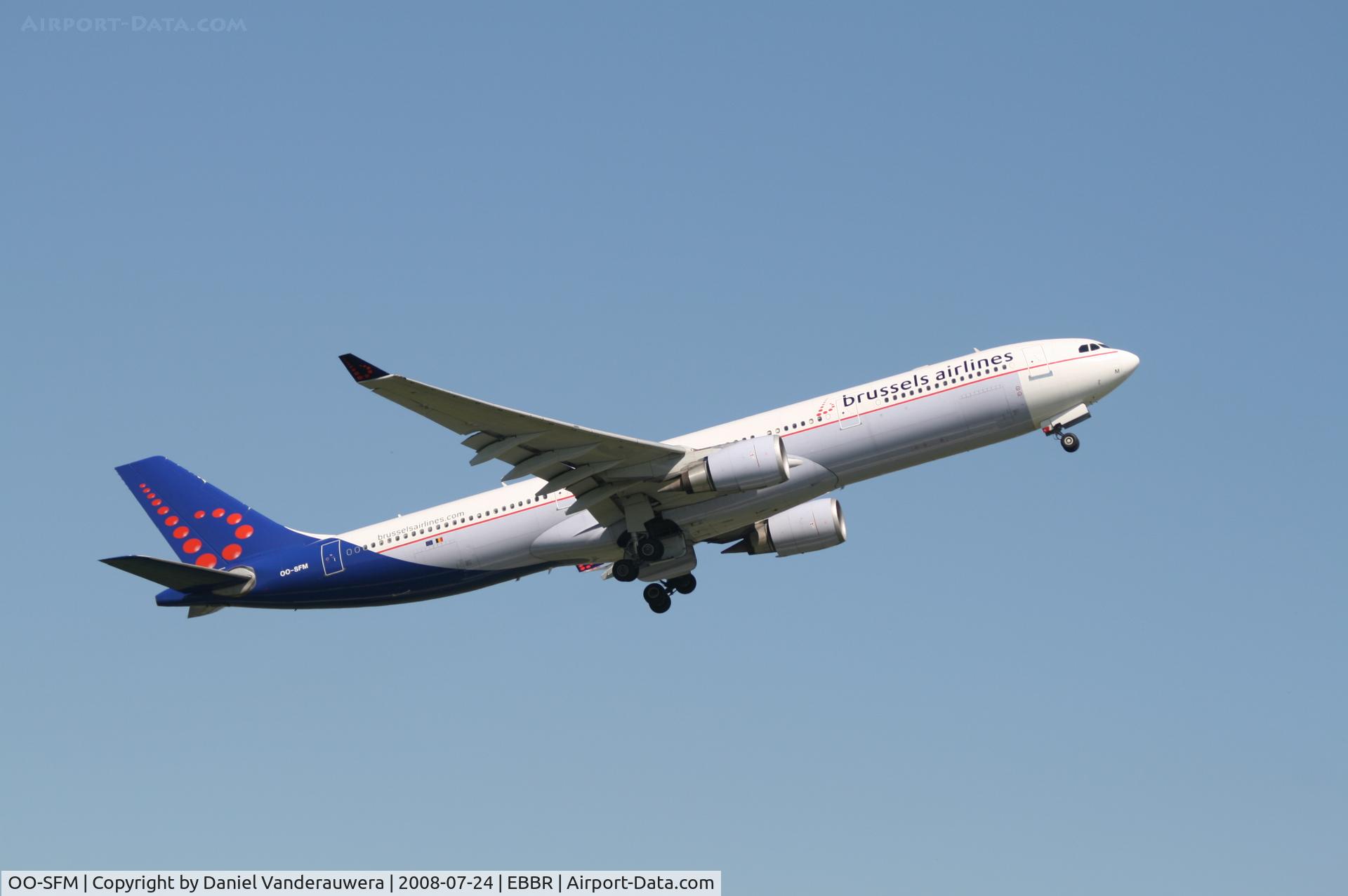OO-SFM, 1993 Airbus A330-301 C/N 030, flight SN351 is taking off from rwy 07R