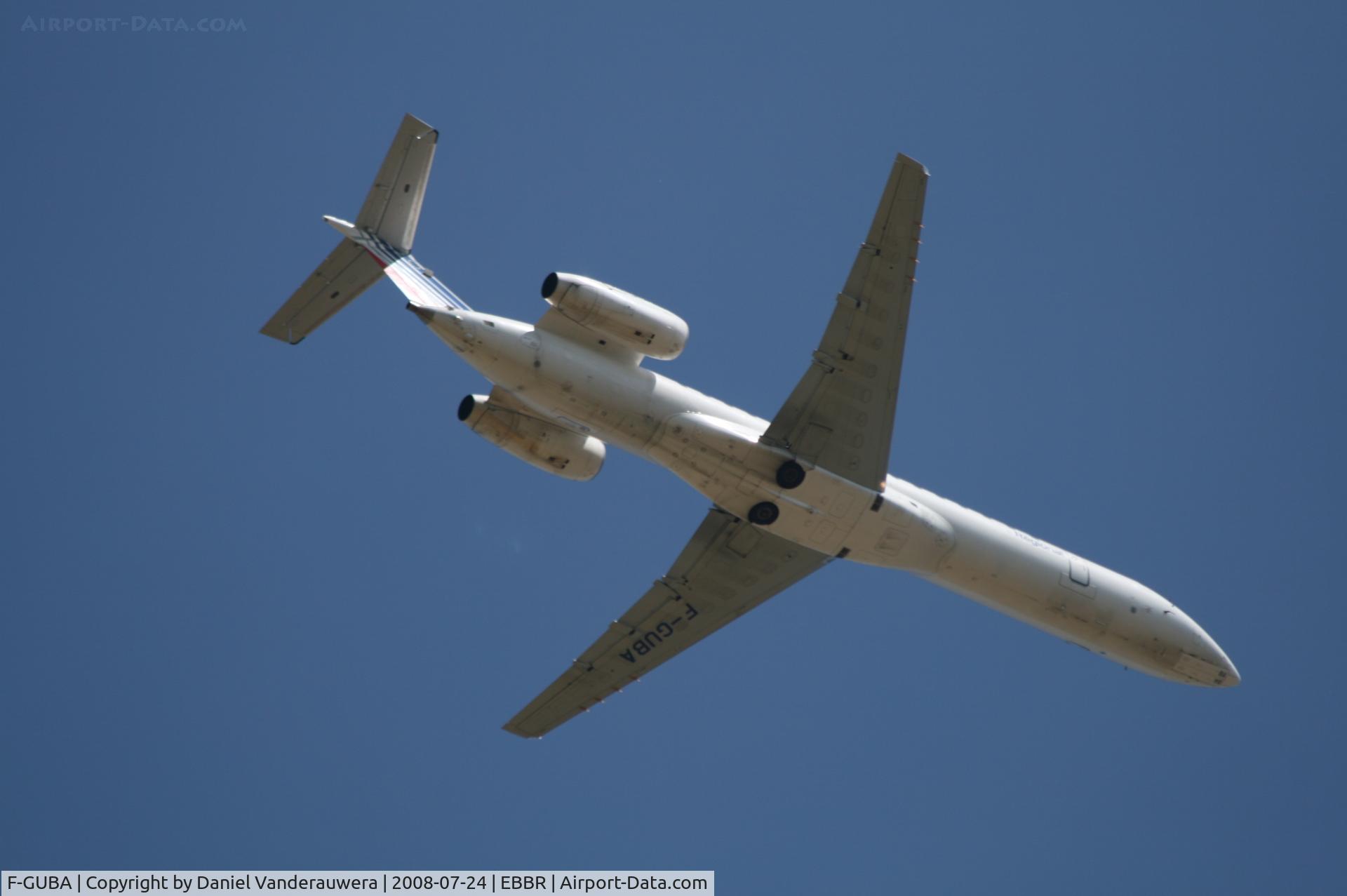 F-GUBA, 2001 Embraer EMB-145MP (ERJ-145MP) C/N 145398, flight AF5403 is taking off from rwy 07R