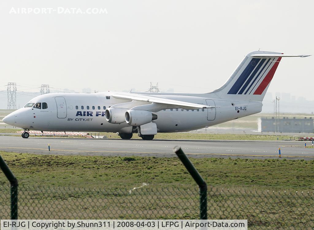EI-RJG, 1999 British Aerospace Avro 146-RJ85A C/N E2344, Rolling to the south