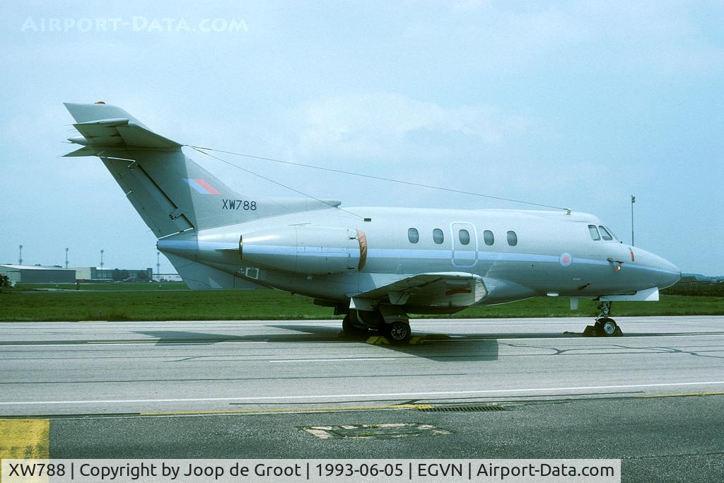 XW788, 1971 Hawker Siddeley HS.125 CC.1 C/N 25255, During the nineties the RAF's HS-125 fleet was wearing this strange looking and short lived grey VIP scheme.