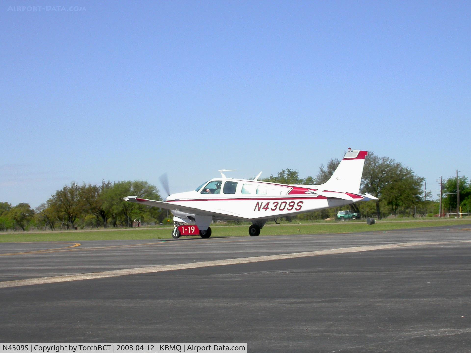 N4309S, 1975 Beech A36 Bonanza 36 C/N E-682, Bonanza taxing before Bluebonnet Airshow