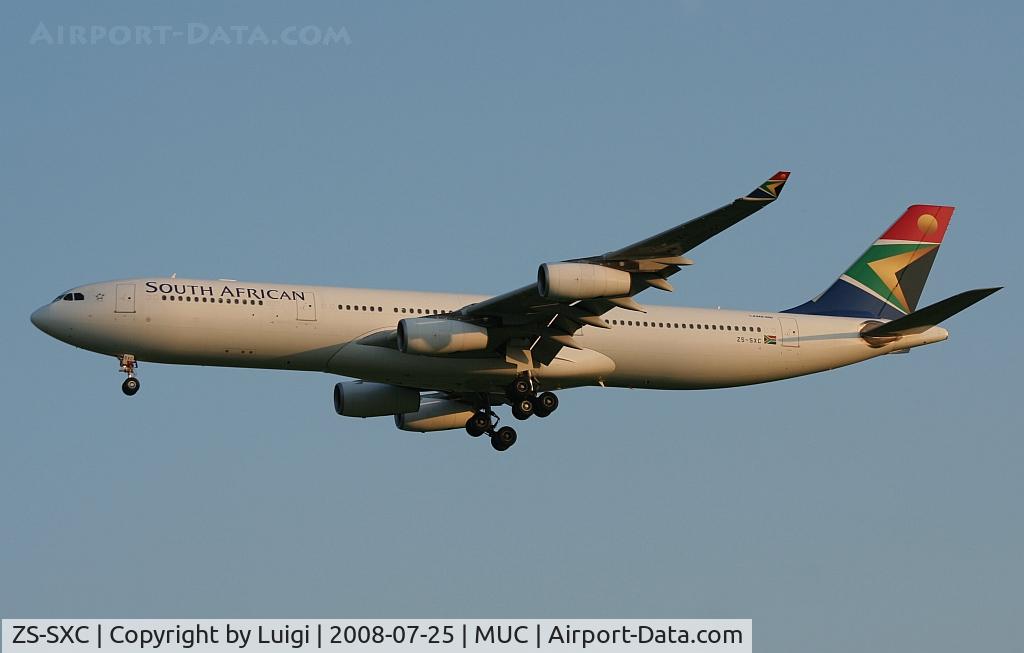 ZS-SXC, 2004 Airbus A340-313E C/N 590, Sauth African Airlines