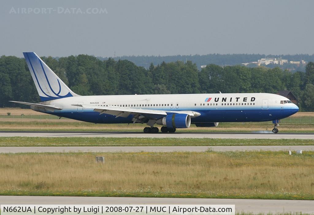 N662UA, 1993 Boeing 767-322 C/N 27159, United
