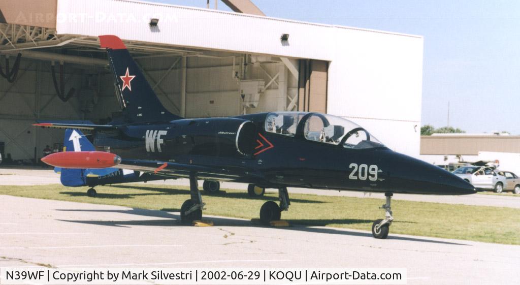 N39WF, 1982 Aero L-39 Albatros C/N 232218, Quonset Point 2002