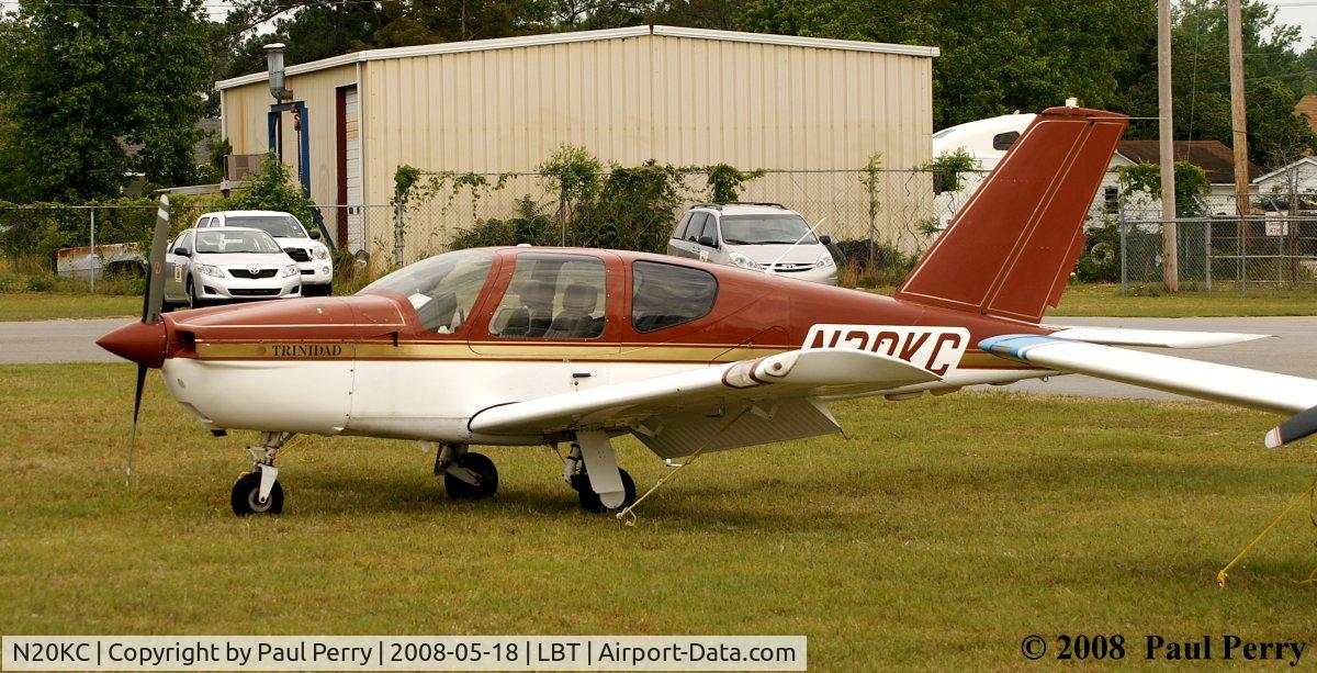 N20KC, Socata TB-20 Trinidad C/N 653, Local color