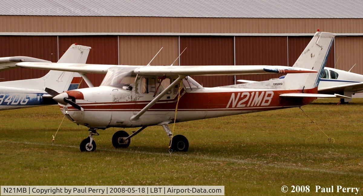 N21MB, 1975 Cessna 150M C/N 15077002, Hanging out at the MAFSAC in Lumberton