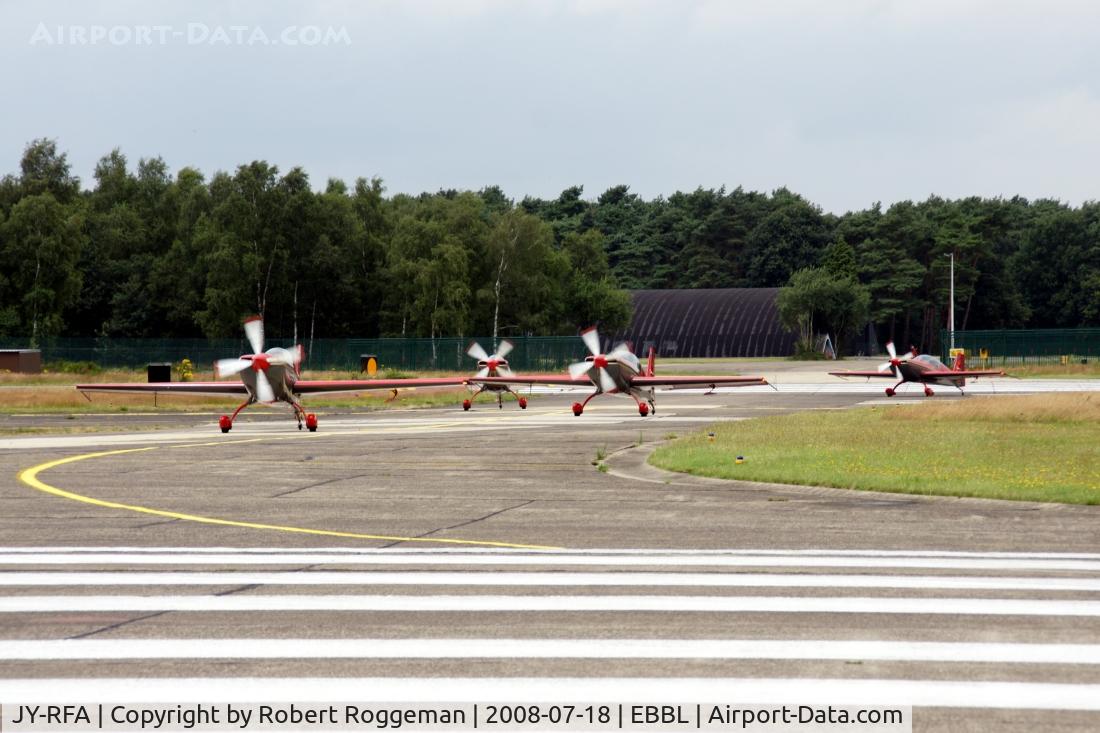JY-RFA, Extra EA-300 C/N 1239, ROYAL JORDANIAN FALCONS.Photo Call 2008.