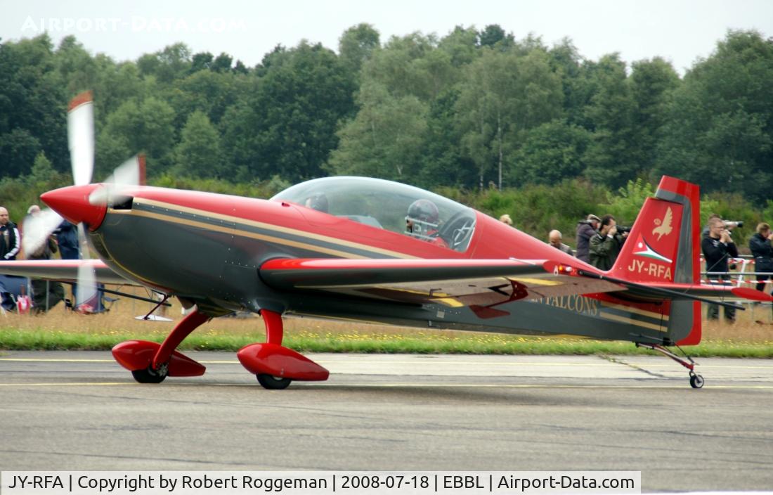 JY-RFA, Extra EA-300 C/N 1239, ROYAL JORDANIAN FALCONS.Photo Call 2008.