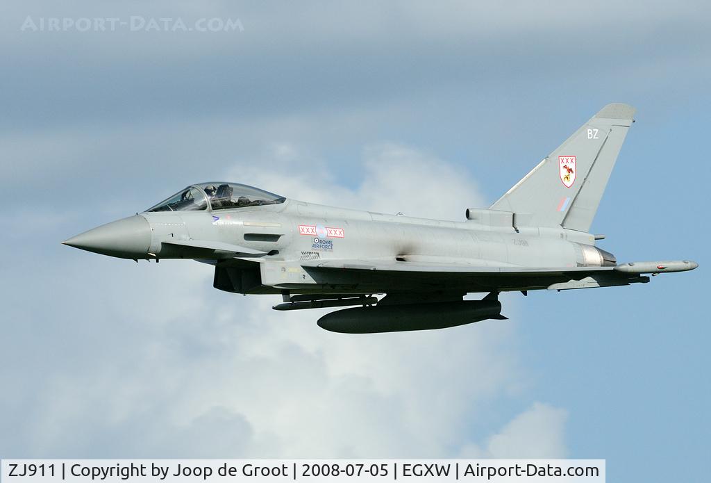 ZJ911, 2005 Eurofighter EF-2000 Typhoon F2 C/N 0041/BS002, This picture was taken during the Typhoon demo at Waddington. To make such a photo the aircraft must have been very low. And so it was...