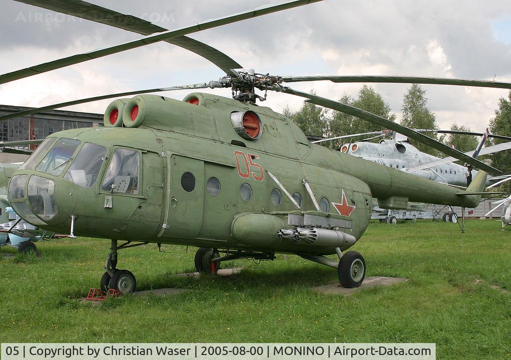 05, 1966 Mil Mi-8T Hip C/N 00604, Mil Mi-8T