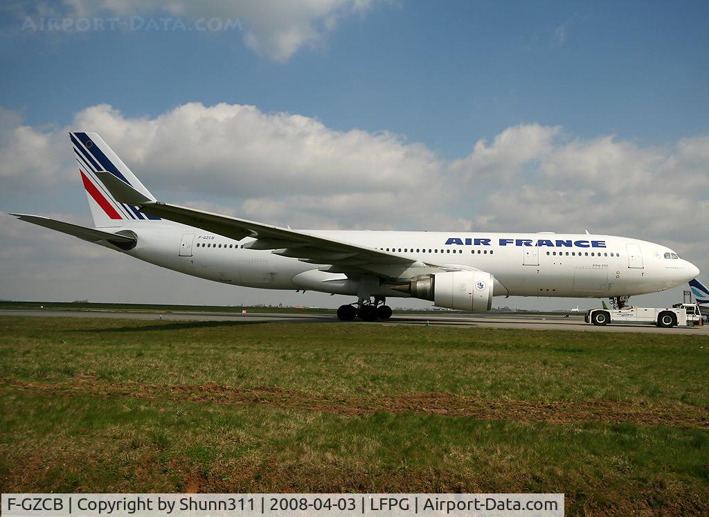 F-GZCB, 2001 Airbus A330-203 C/N 443, Trackted from Air France for new long haul flight...