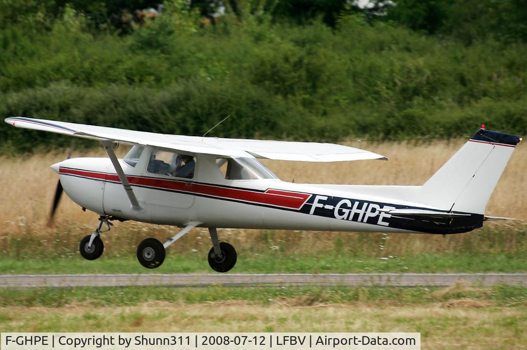 F-GHPE, Reims F150L C/N 72136, On take off rwy 32