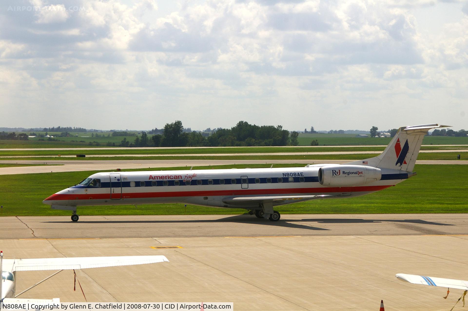 N808AE, 2001 Embraer ERJ-140LR (EMB-135KL) C/N 145519, Taxiing to the ramp after landing Runway 31