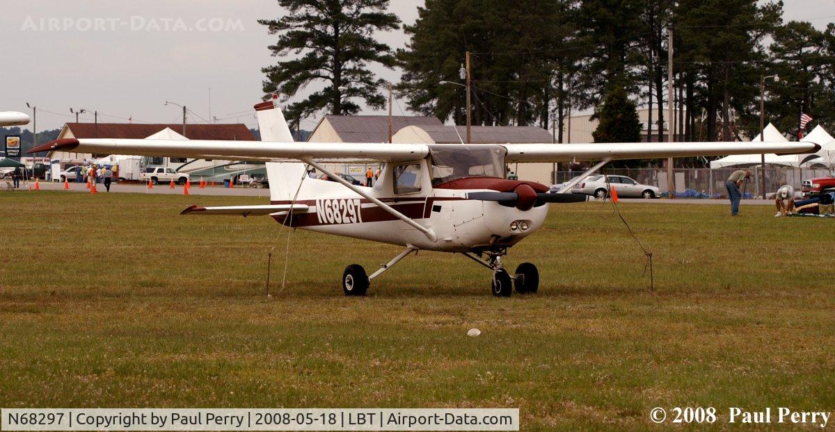 N68297, 1978 Cessna 152 C/N 15282236, Looking right at home