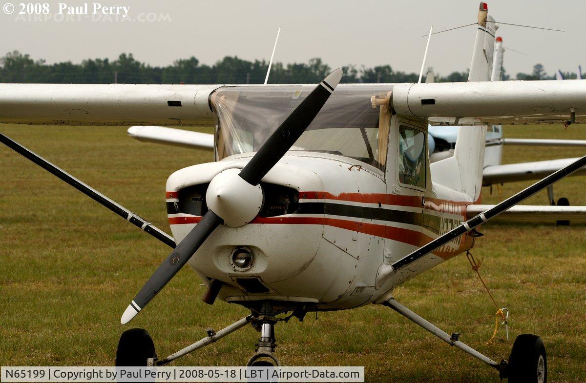N65199, 1980 Cessna 152 C/N 15284323, Moving in closer