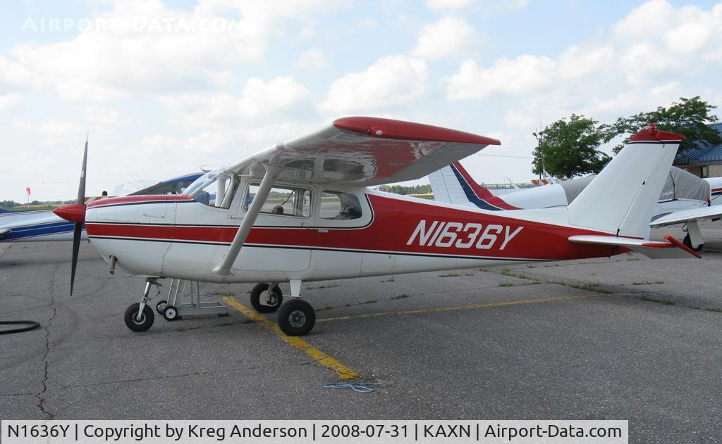 N1636Y, 1962 Cessna 172C C/N 17249336, On the line.