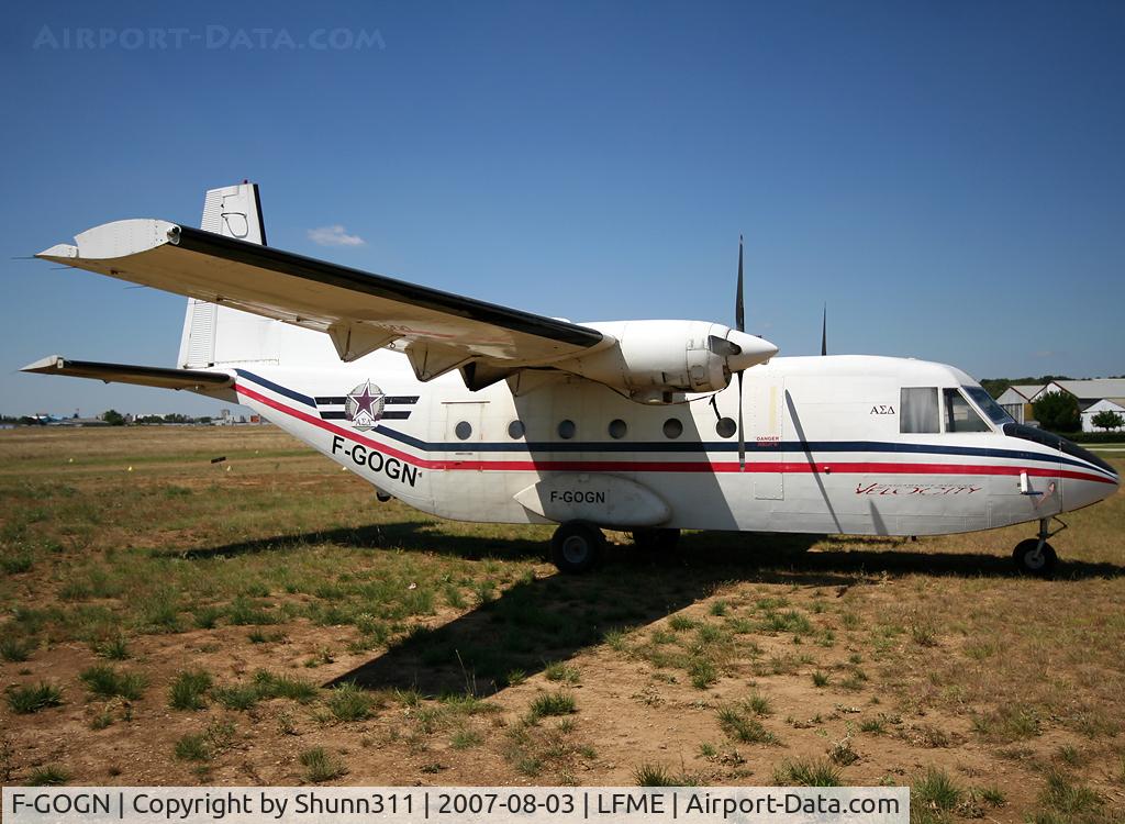 F-GOGN, 1977 CASA C-212-100 Aviocar C/N 92, Waiting a new paratrooping flight this day...