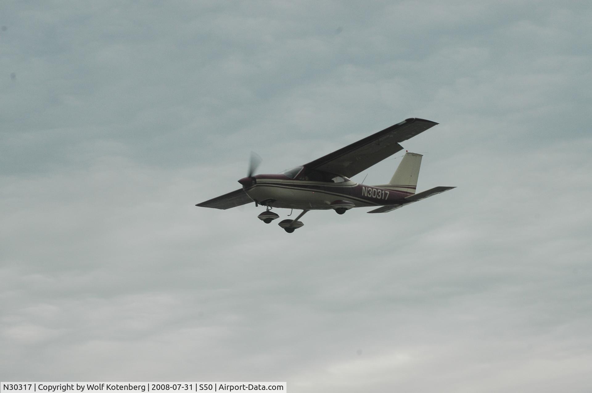 N30317, 1968 Cessna 177A Cardinal C/N 17701190, seconds from touch down runway 34