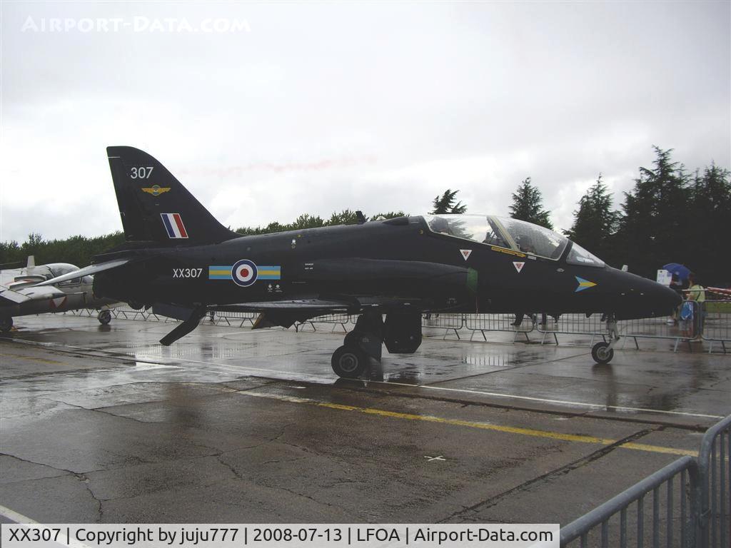 XX307, 1980 Hawker Siddeley Hawk T.1A C/N 141/312132, on display at Avord