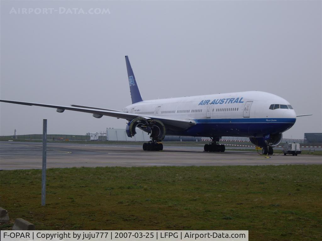 F-OPAR, 1999 Boeing 777-2Q8/ER C/N 29908, engine change
