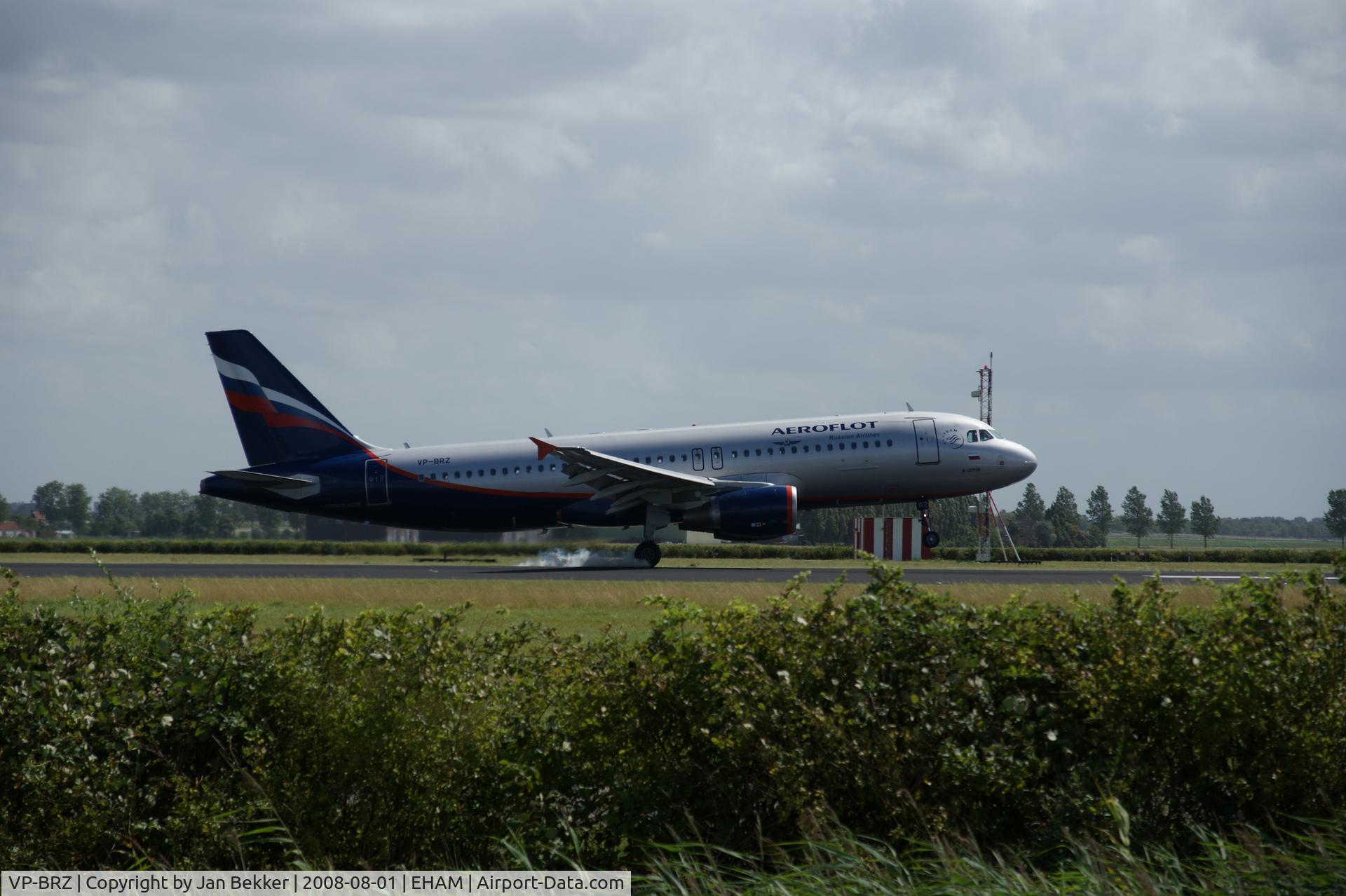 VP-BRZ, 2007 Airbus A320-214 C/N 3157, Just after touchdown (Schiphol Polderbaan).