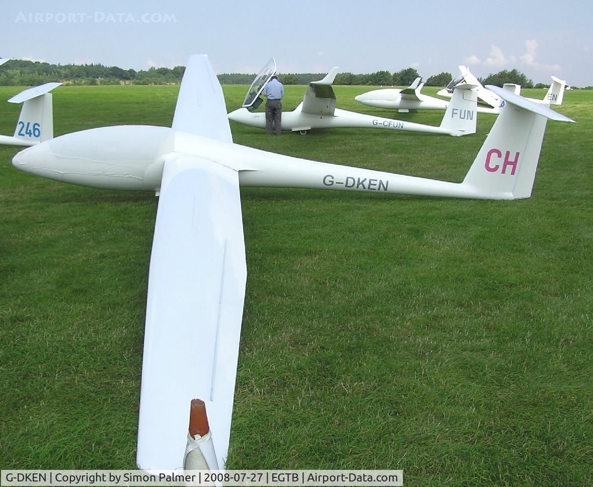 G-DKEN, 1983 Rolladen-Schneider LS-4 C/N 4172, LS4A