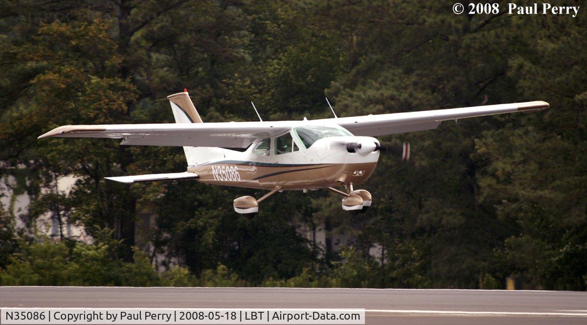 N35086, 1974 Cessna 177B Cardinal C/N 17702198, Gingerly settling down