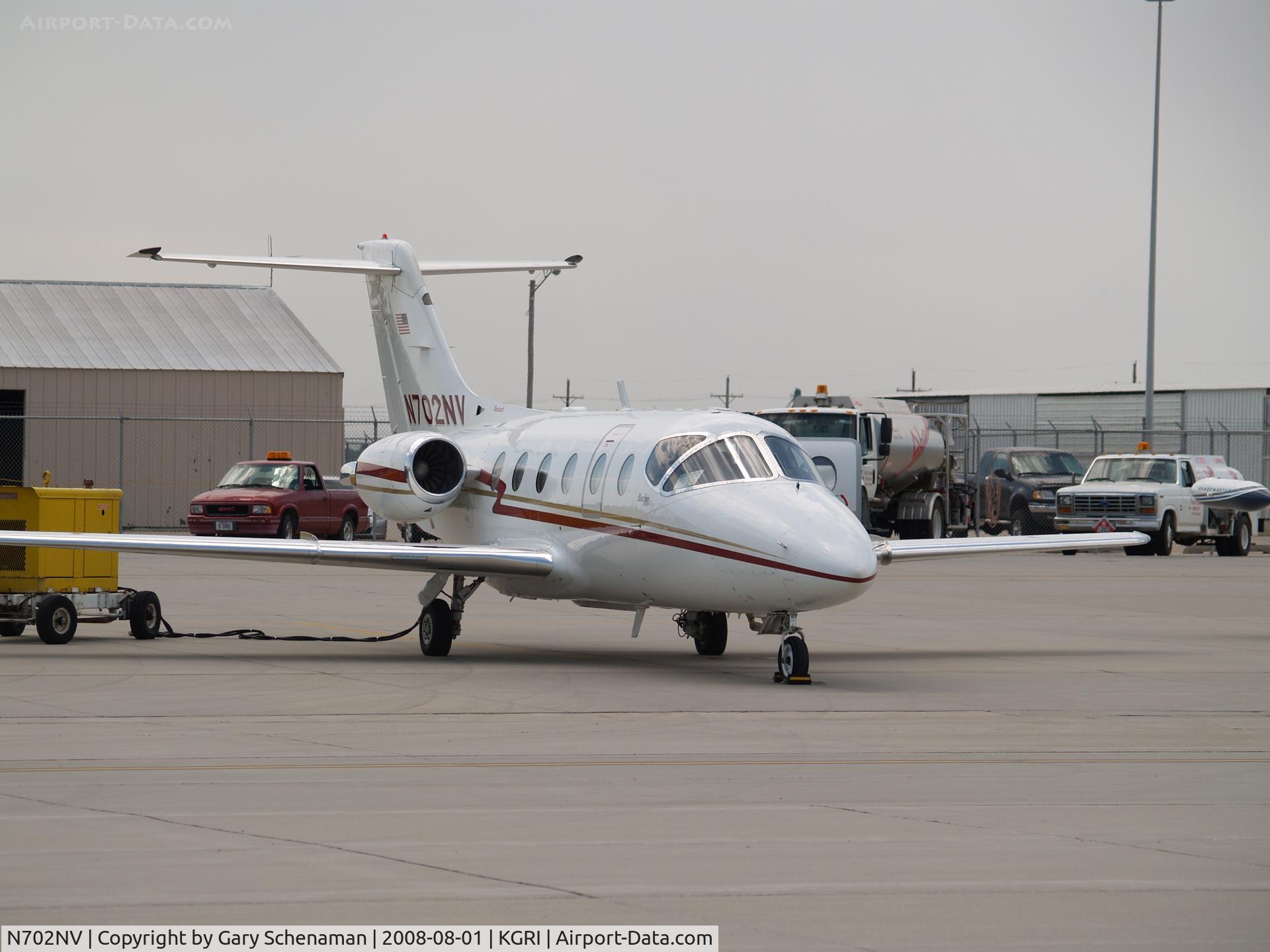 N702NV, 1996 Raytheon Beechjet 400A C/N RK-120, PREFLIGHT WARMUP IN GRAND ISLAND