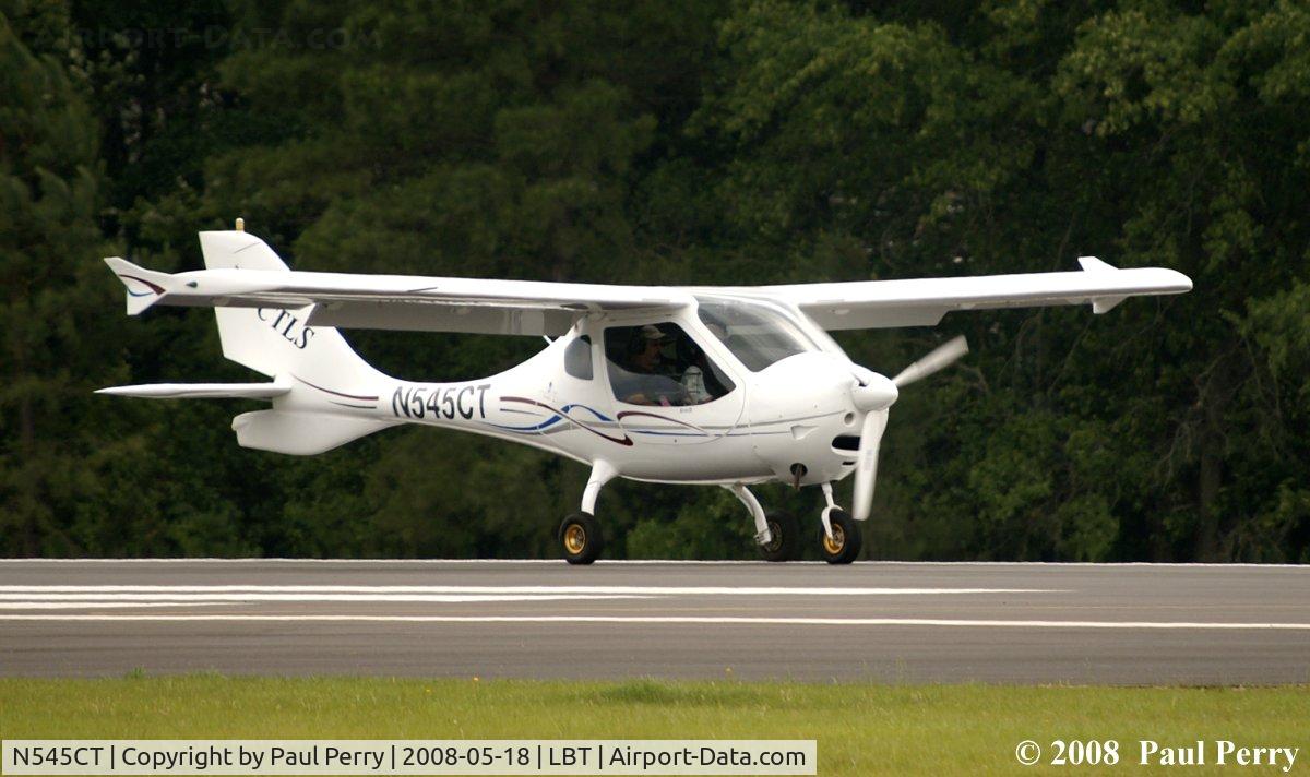 N545CT, 2008 Flight Design CTLS C/N 07-11-22, Returning from a demo sortie