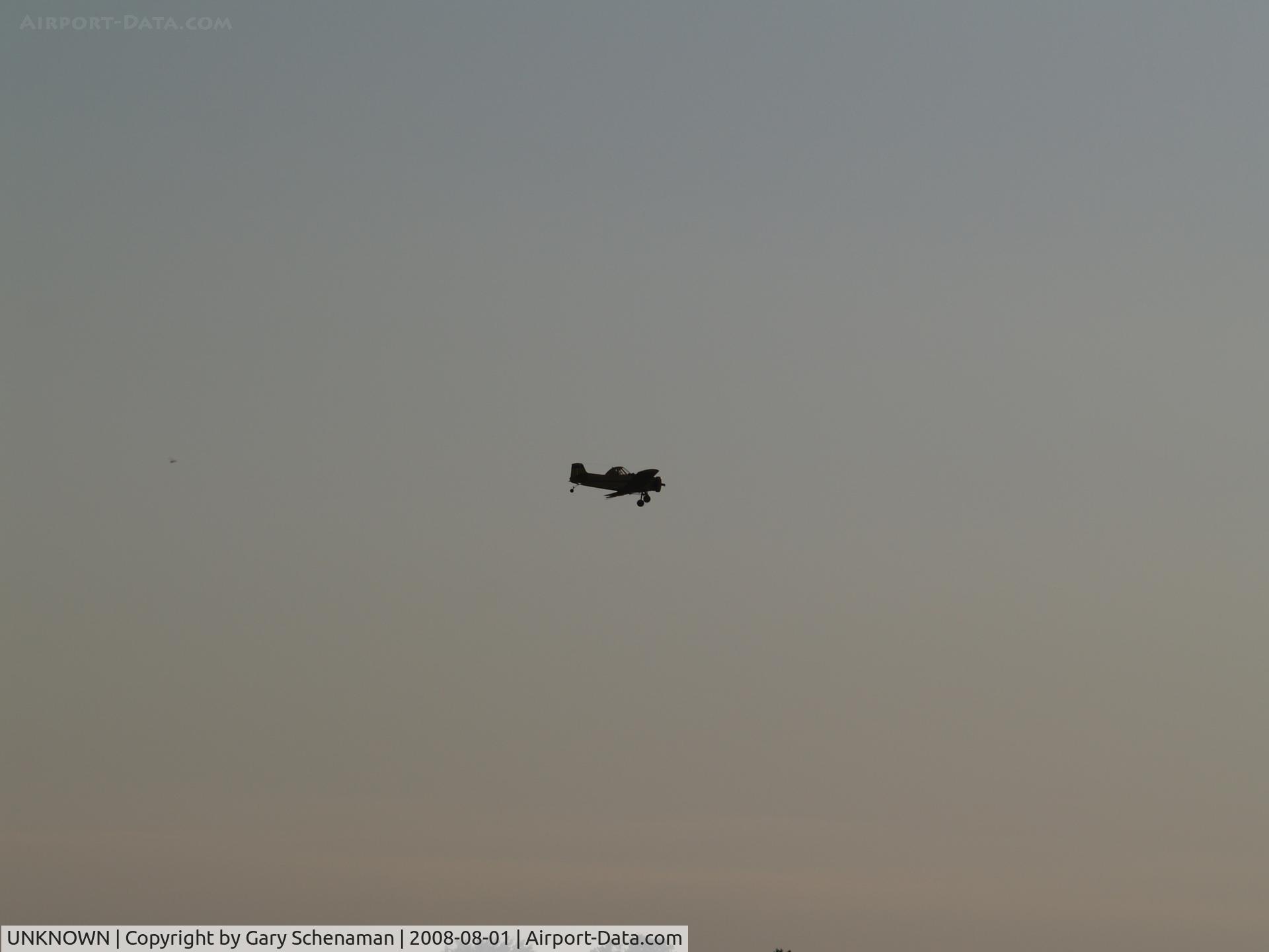 UNKNOWN, , RADIAL ENGINE CROP DUSTER.  COULD NOT GET A GOOD PICTURE DUE TO PLANE WAS IN THE SUN