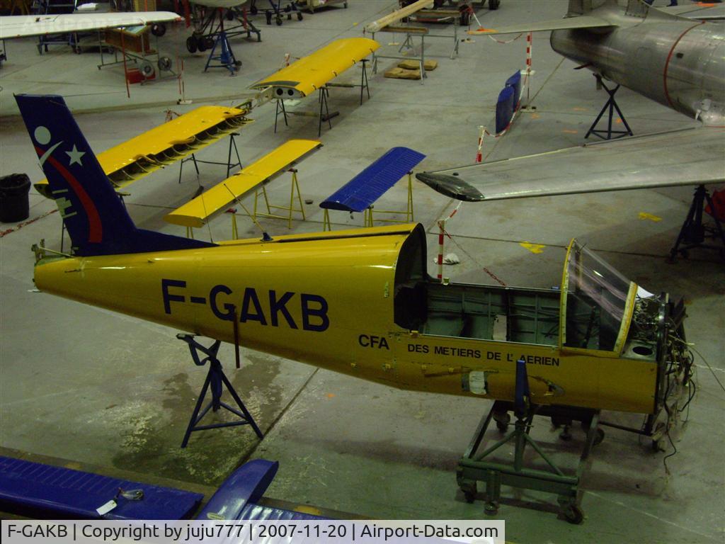 F-GAKB, Socata MS-880B Rallye Club C/N 2887, use for maintenance training at Villegénis