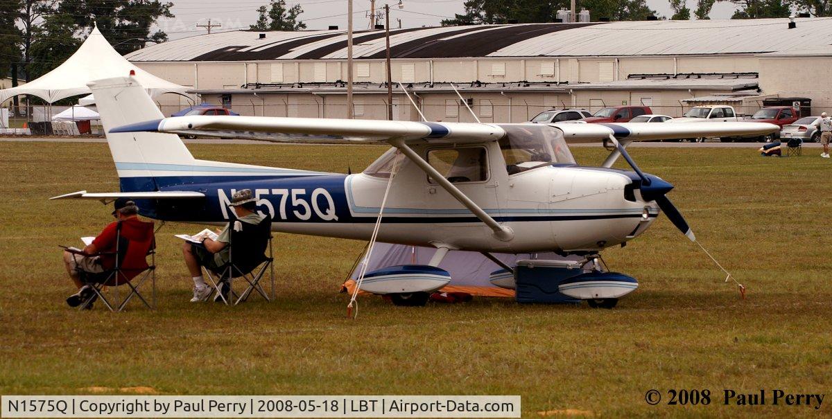 N1575Q, 1971 Cessna 150L C/N 15072875, Hanging out in Lumberton