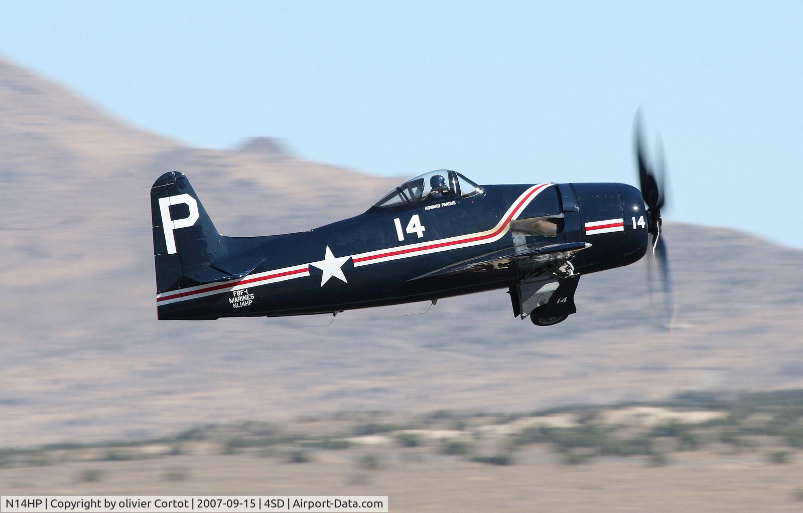 N14HP, 1945 Grumman F8F-1 Bearcat C/N D.10, taking off during Reno air races