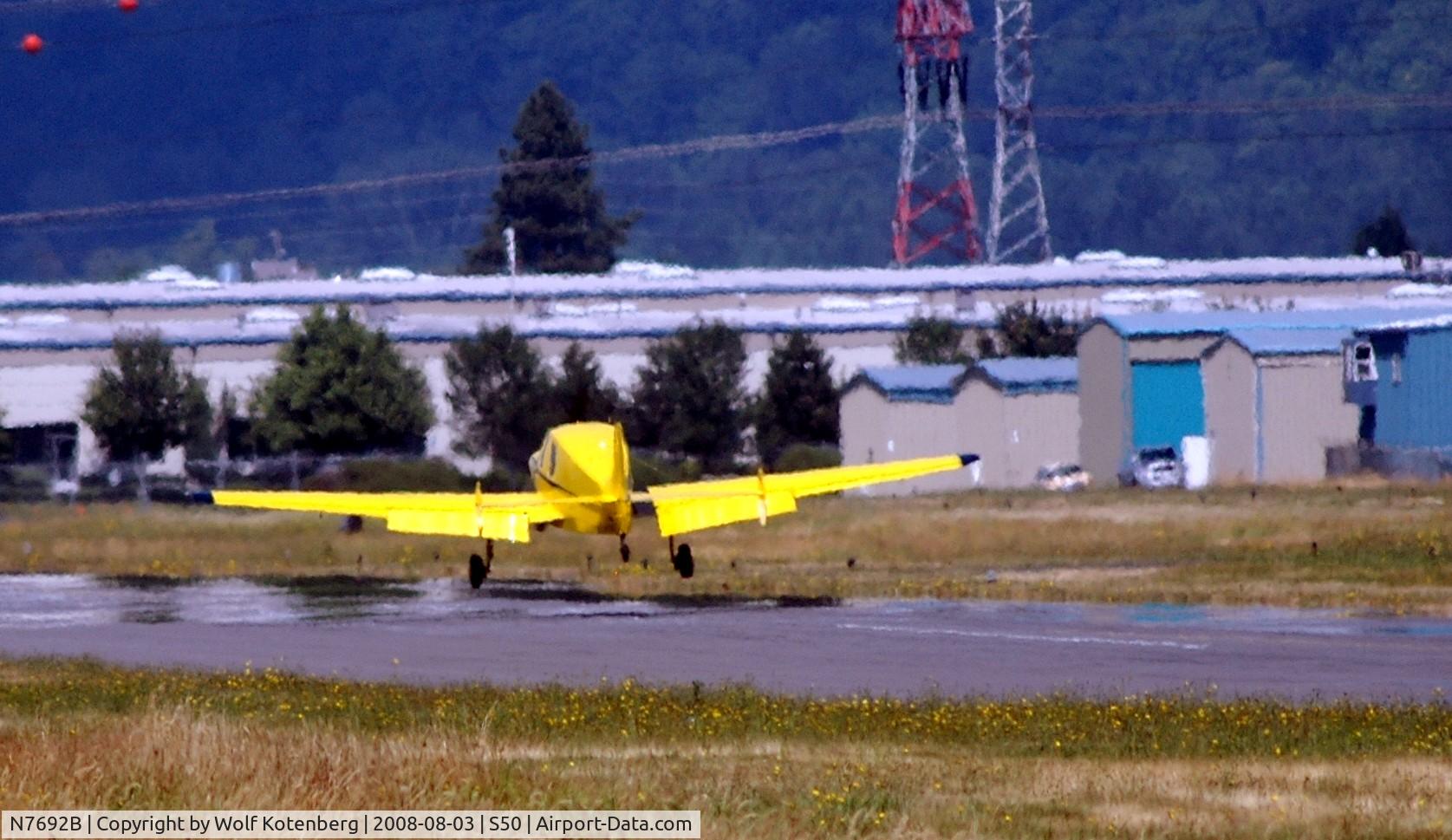 N7692B, 1957 Bellanca 14-19-2 Cruisair Senior C/N 4043, perfect three point landing, one point at a time