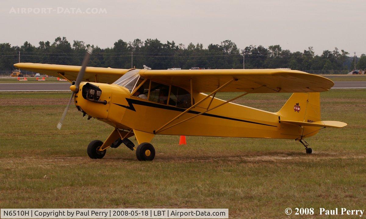 N6510H, 1946 Piper J3C-65 Cub C/N 19696, Taxiing to the parking area