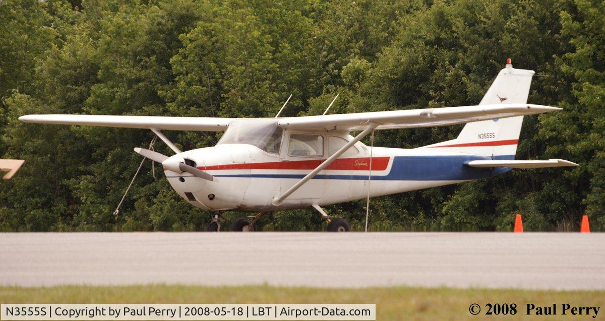 N3555S, 1963 Cessna 172E C/N 17250755, Looks like she's been around a while