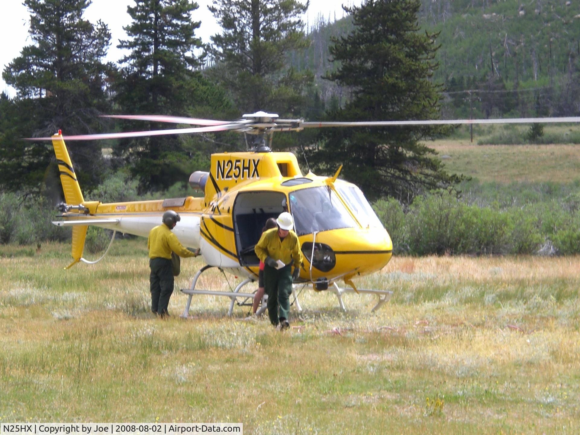 N25HX, 2007 Eurocopter AS-350B-3 Ecureuil Ecureuil C/N 4355, USFS Fire Fighters Exiting Air Craft - Pingree Park, Colorado