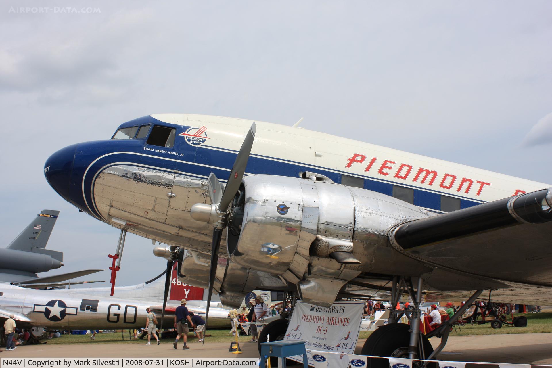 N44V, 1942 Douglas DC-3 C/N 4545, Oshkosh 2008
