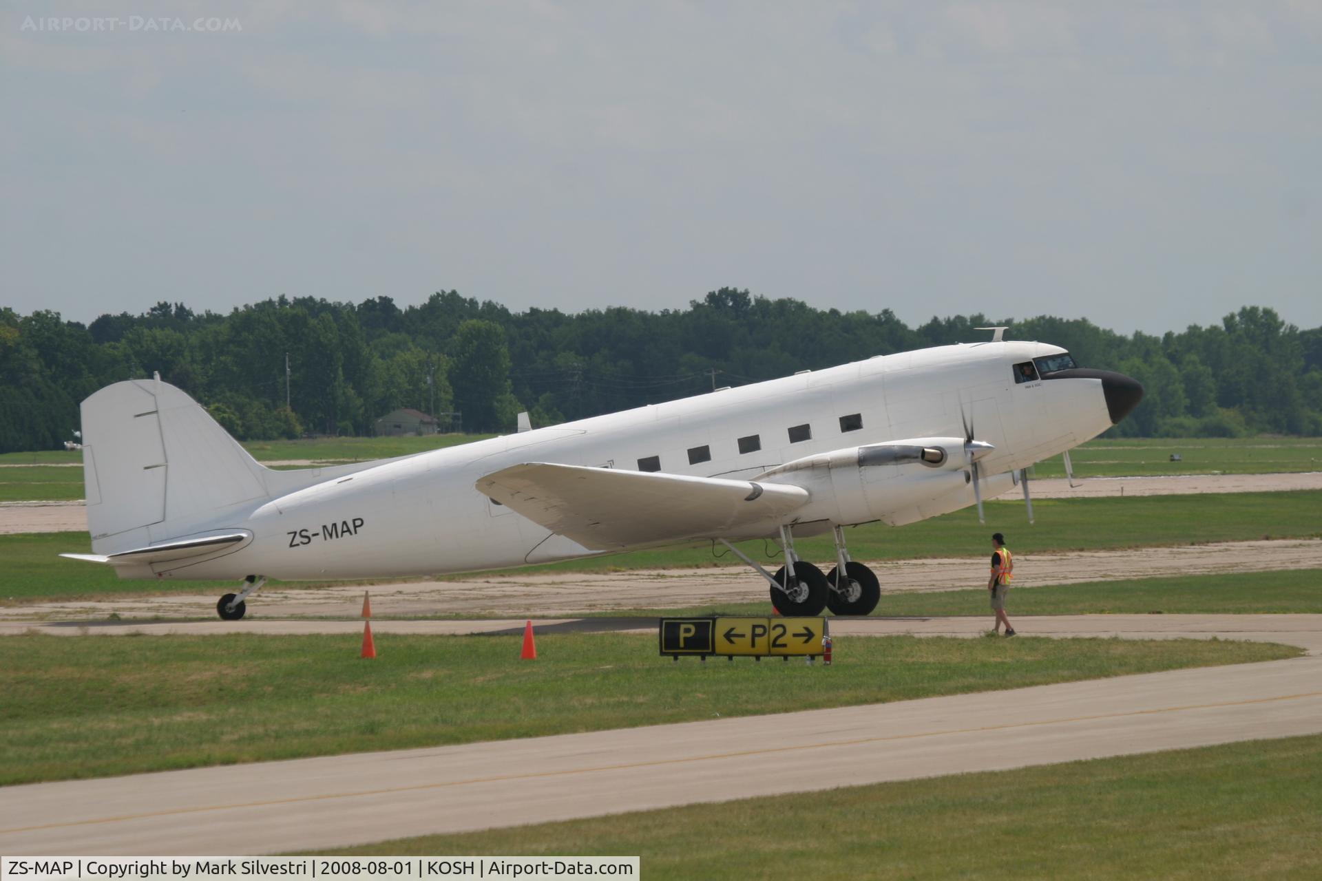ZS-MAP, 1945 Douglas DC-3-65TP (C-47B-25-DK) C/N 32644, Oshkosh 2008