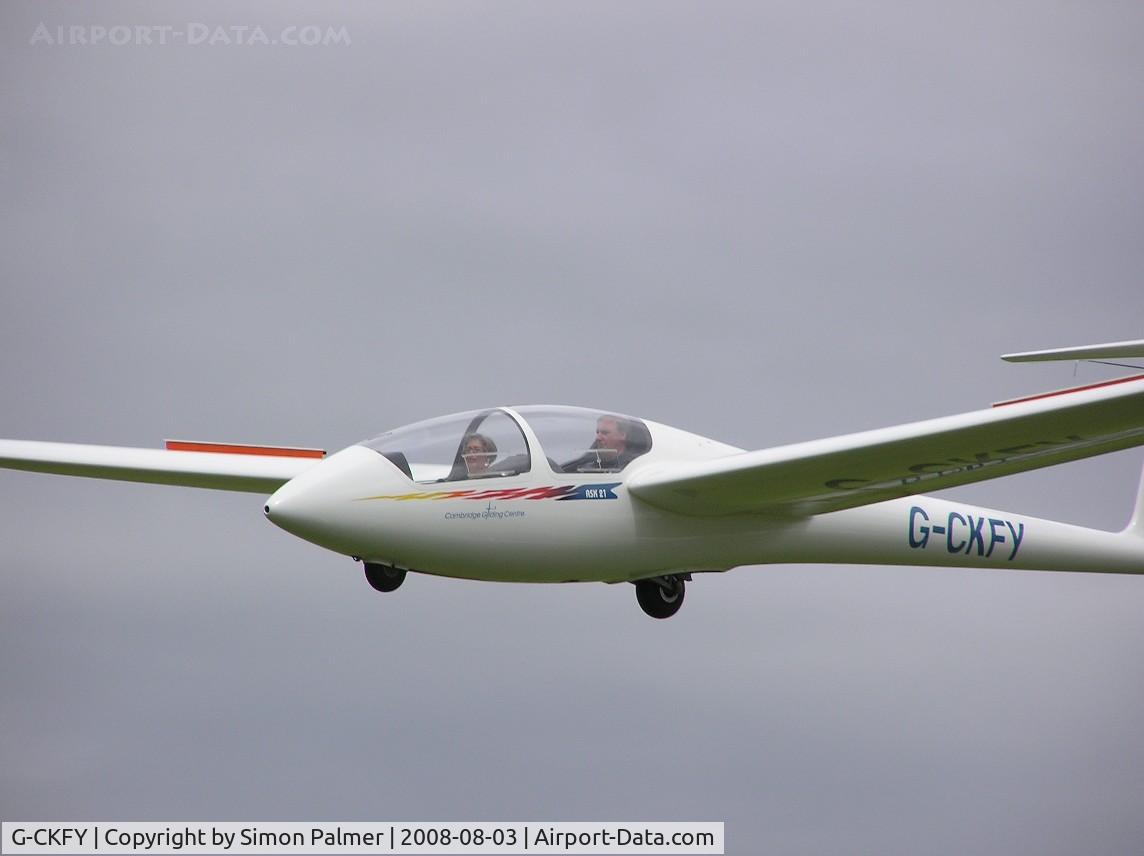 G-CKFY, 2004 Schleicher ASK-21 C/N 21776, Locally-based ASK-21 landing at Gransden