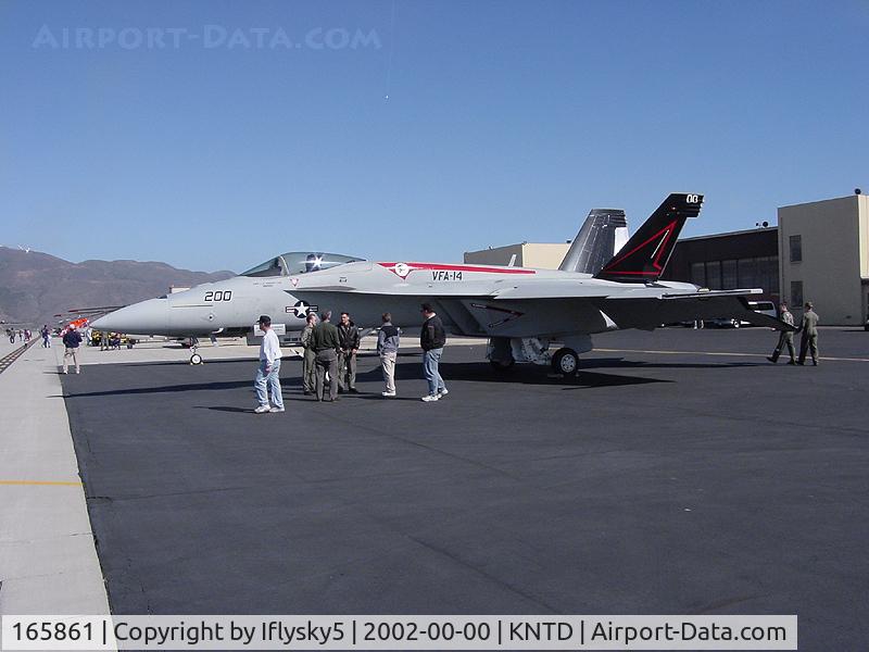 165861, Boeing F/A-18E Super Hornet C/N E037, USMC F-18E VFA-14