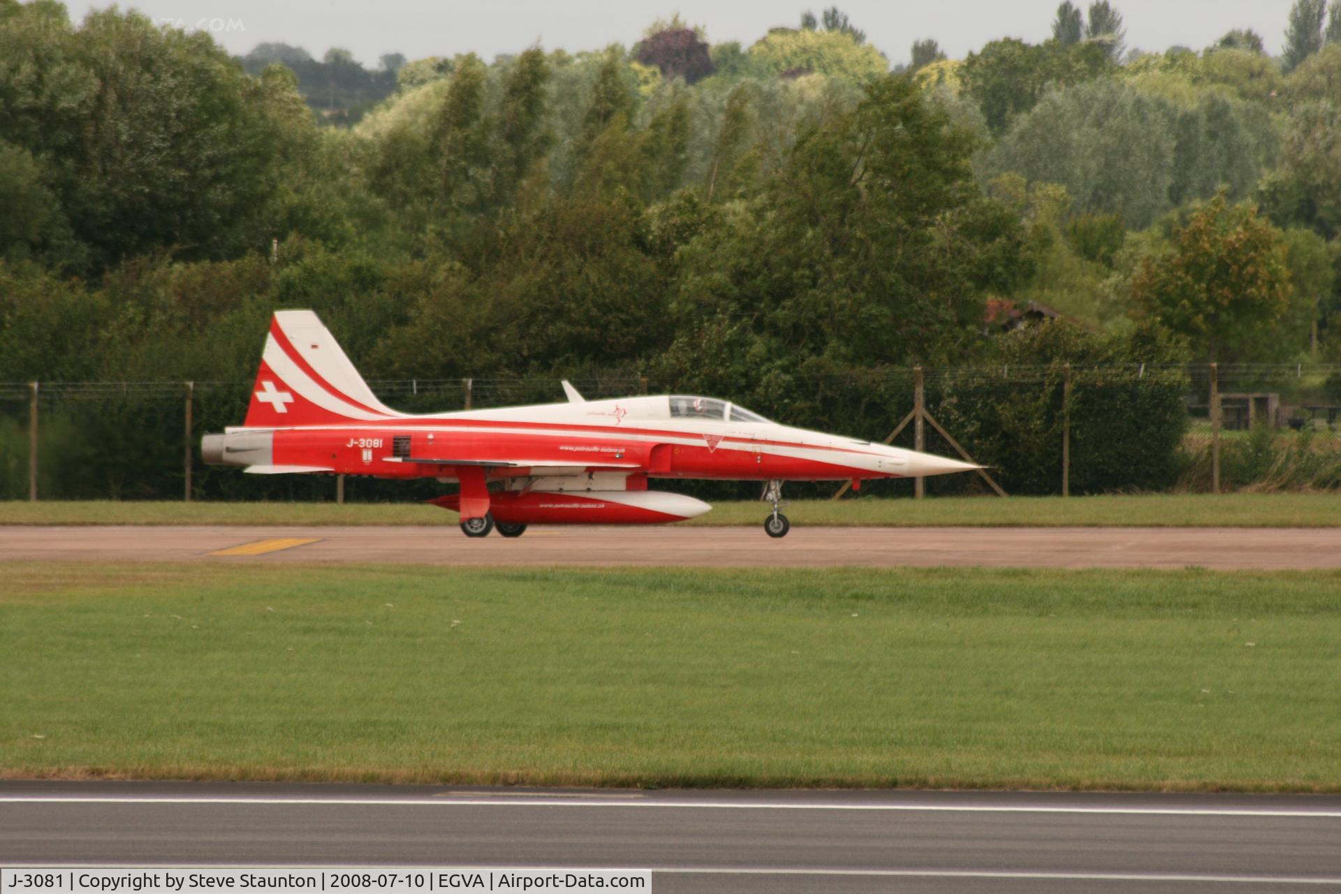 J-3081, Northrop F-5E Tiger II C/N L.1081, Taken at the Royal International Air Tattoo 2008 during arrivals and departures (show days cancelled due to bad weather)