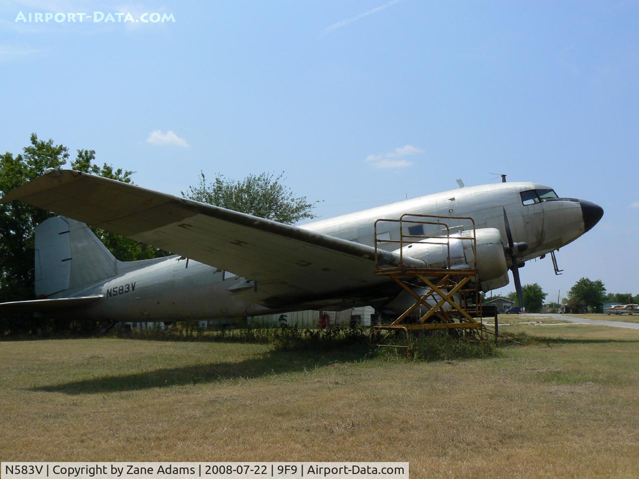 N583V, 1942 Douglas DC3C-S1C3G (C-47A-5-DK) C/N 12369, This aircraft has sat here for at least 20 years. For years it was ran every Sunday but never moved.