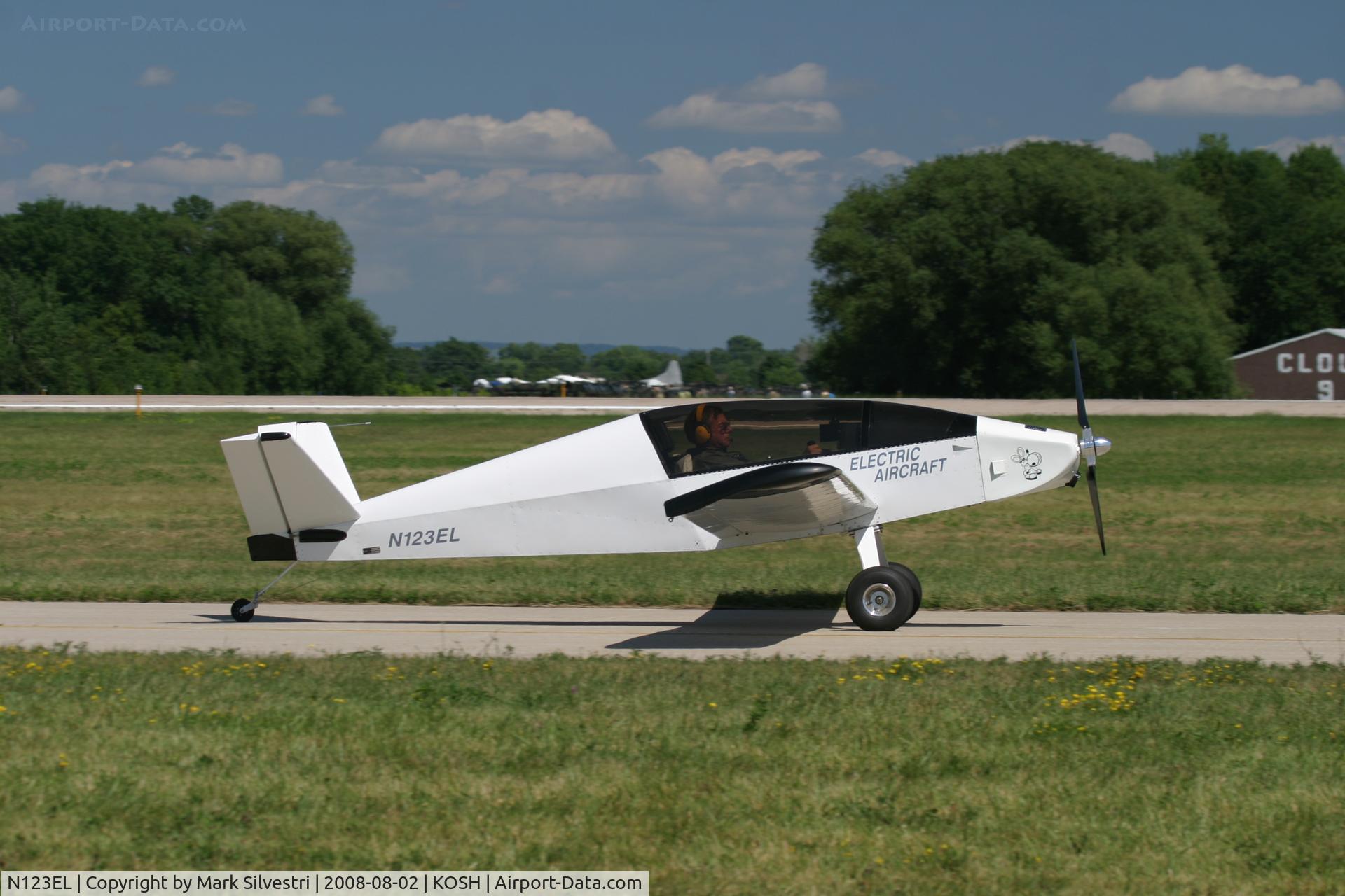 N123EL, 2008 Monnett (Electric Aircraft Corporation) Moni (Electra Flyer C) C/N EAC 1002, Oshkosh 2008