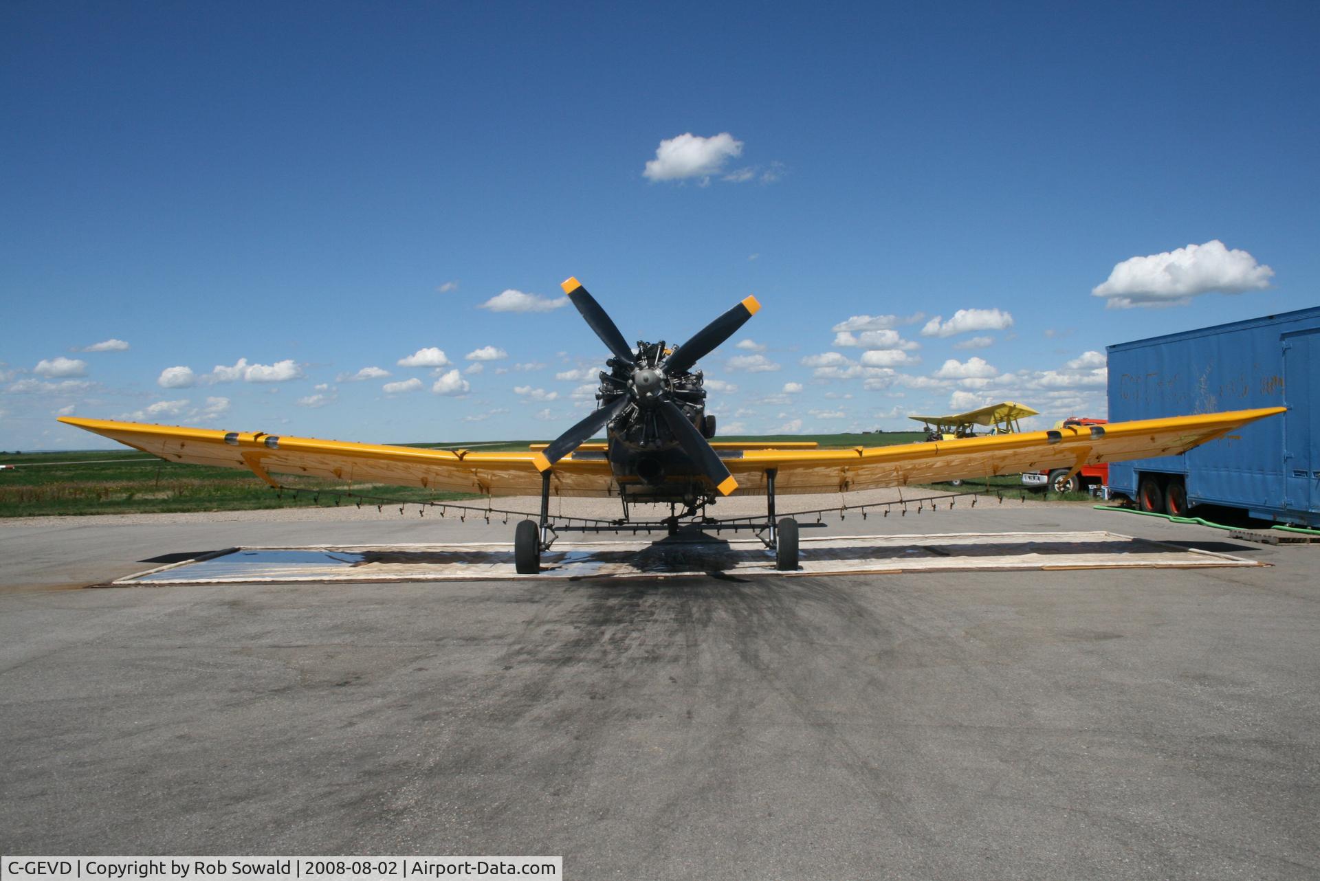 C-GEVD, 1991 PZL-Mielec M-18B Dromader C/N 1Z022-08, Taken at Vulcan, Alberta.