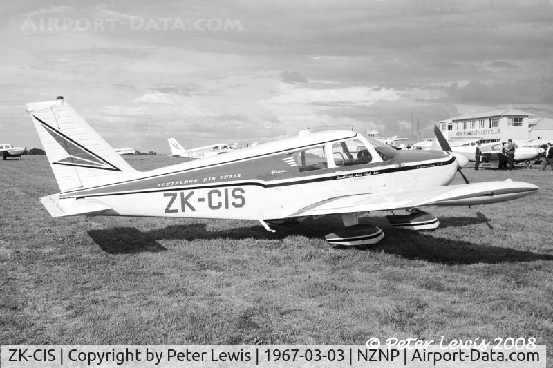 ZK-CIS, Piper PA-28-235 C/N 28-10630, Southland AC, Invercargill